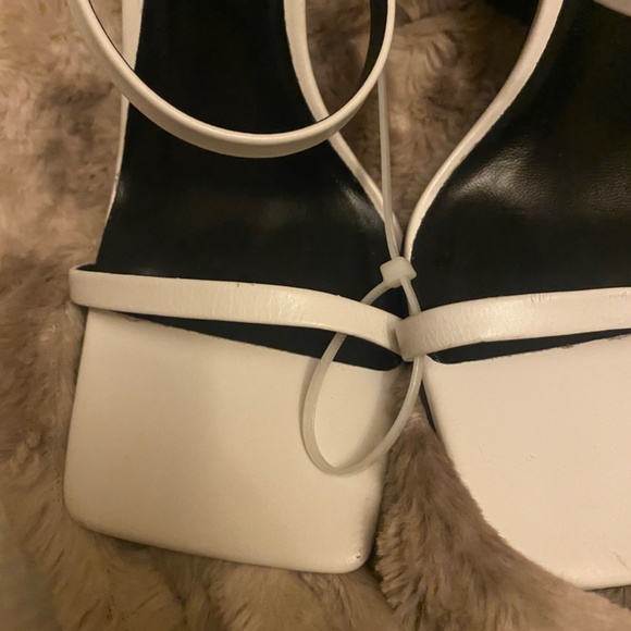 Versace Women's White High Heel Leather Sandals Ankle Strap Pumps Shoes - Picture 5 of 8